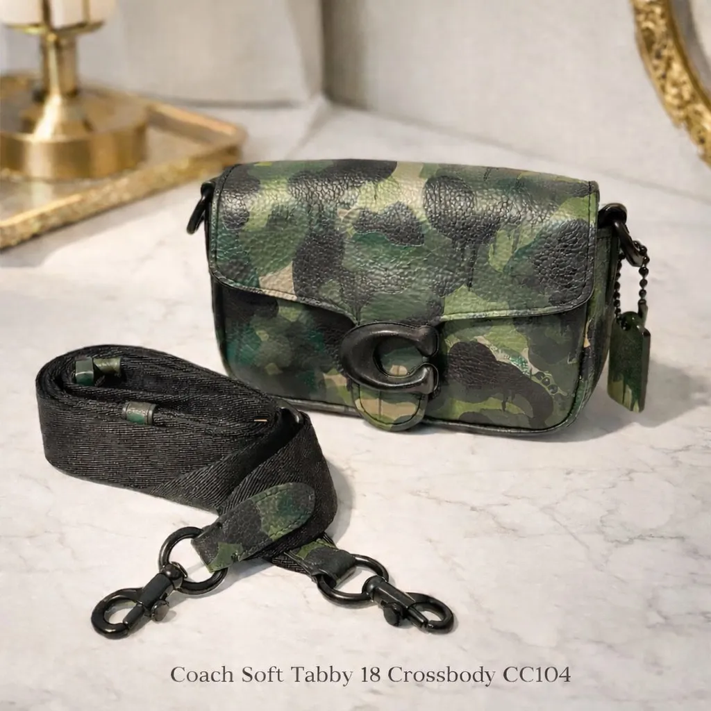 Coach Green/Black Camo Soft Tabby 18 Crossbody Bag CC104 NWOT - Rare and HTF! - Image 3