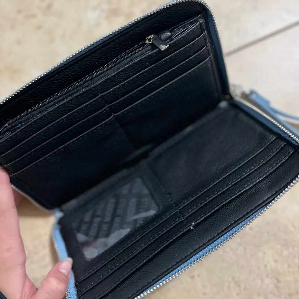 Blue Steve Madden Zipper Wristlet Walet - Image 5