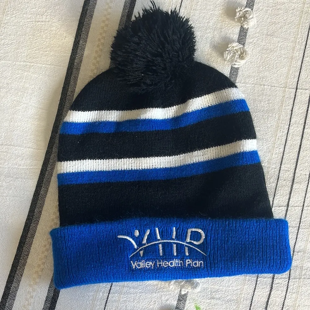San Jose earthquakes • rib knit pom pom beanie - Image 27