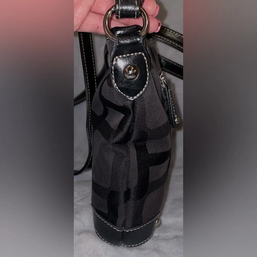 Nine West Black Geometric Squares Crossbody - Image 3