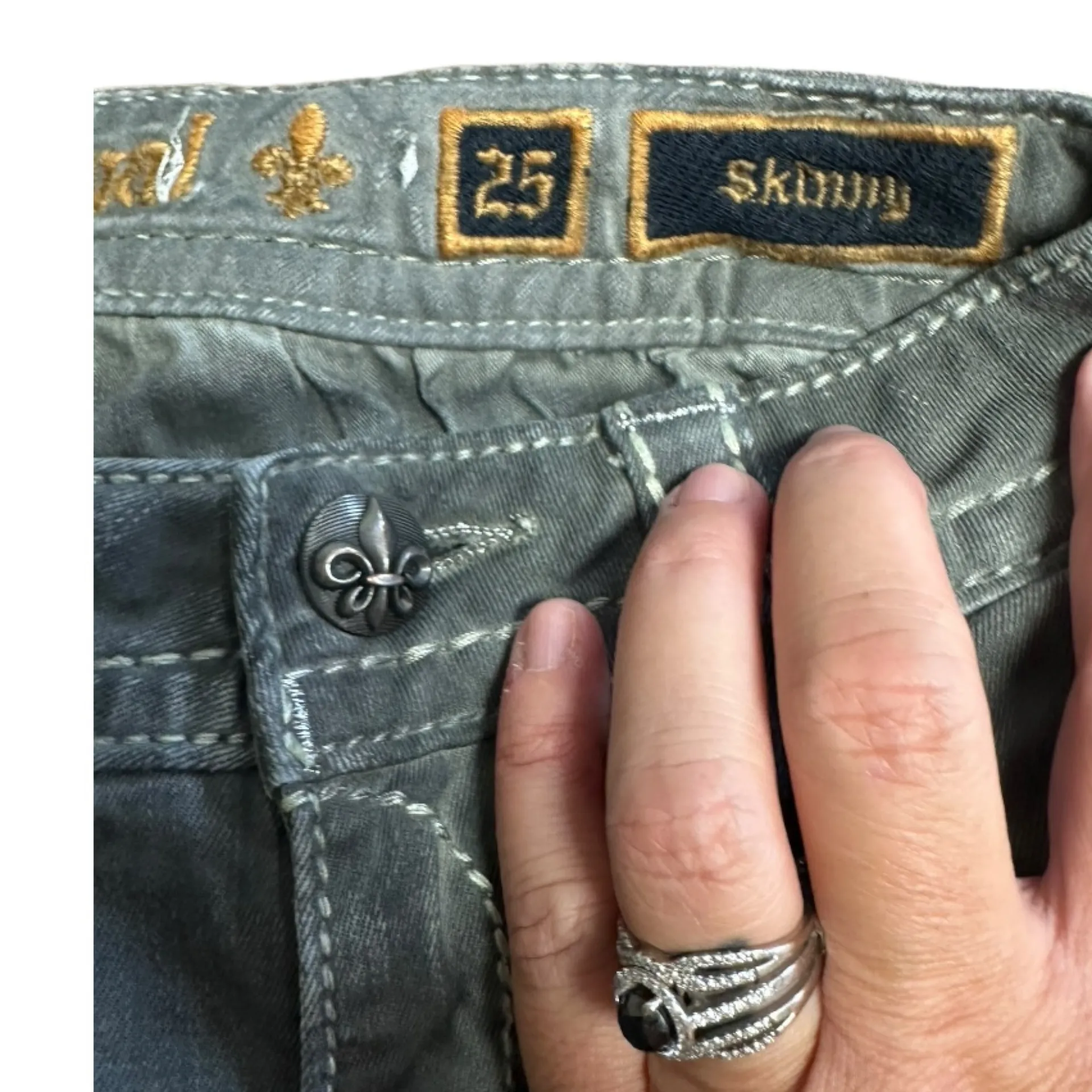 Rock Revival • Delisa Skinny Jeans • Size 25 - Image 5