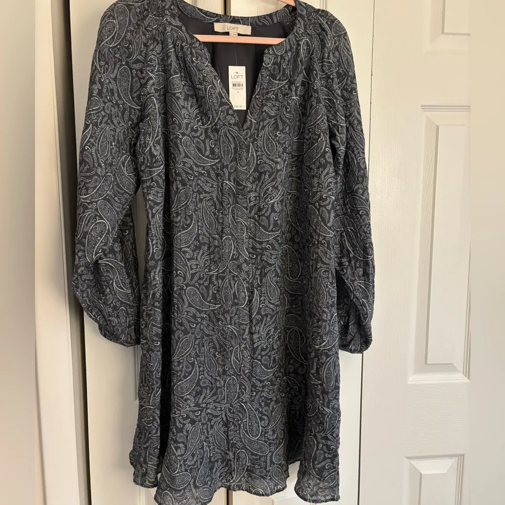 LOFT Paisley Boho Pullover Dress | Size Medium | NWT Charcoal Gray & White - Image 2