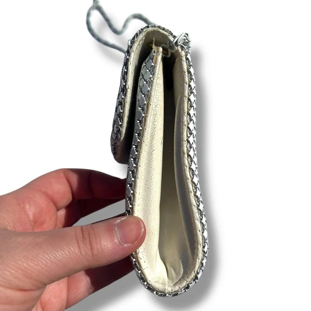 Vintage Metal Chain Mesh Evening Bag Purse Shoulder Bag Clutch White - Image 4