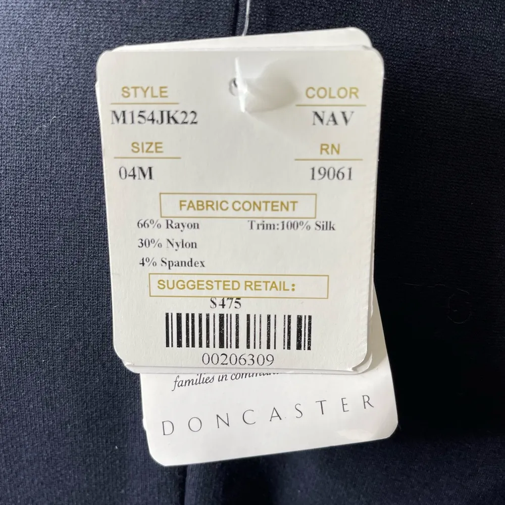 Doncaster vintage 2 piece skirt suit 3D floral frilly‎ navy blue size medium - Image 4