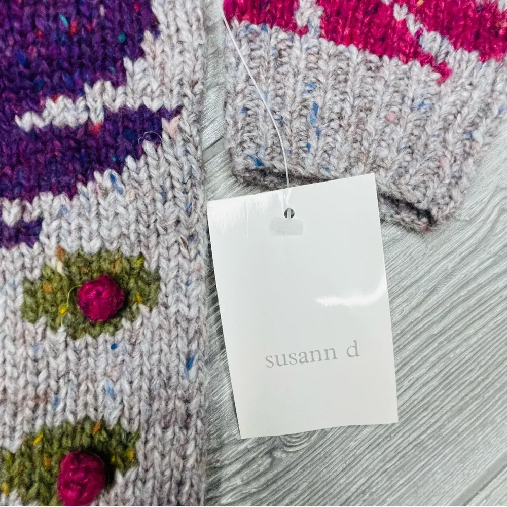 Vintage susann D long sleeve knit turtle neck sweater flower pattern Pom Pom’s m Blue Size M - Image 4