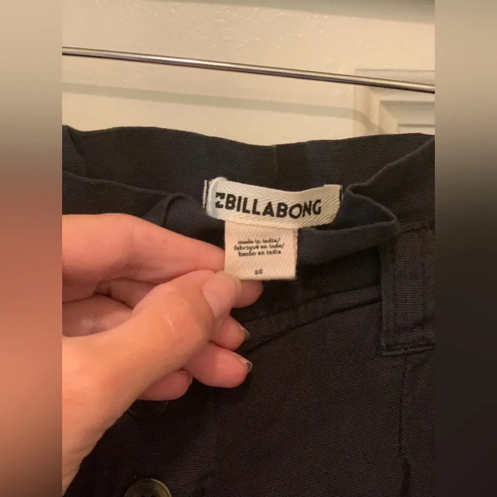 Billabong  Navy Button Front Shorts.    Size-28 - Image 4