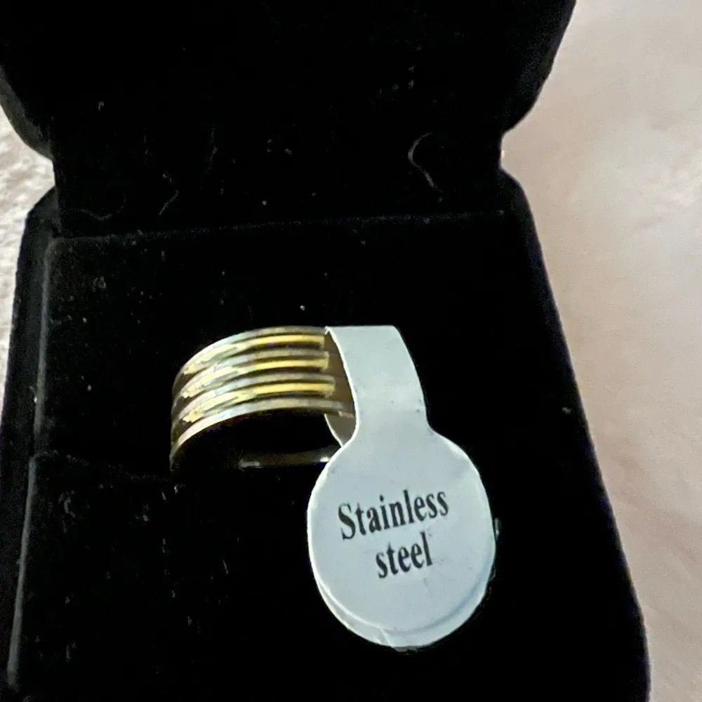 Unisex Stainless Silver Simple Band Size 17/8.5 - Image 2