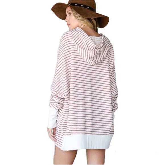 Bucketlist Red And White Oversized Hoodie Size Small - Image 2