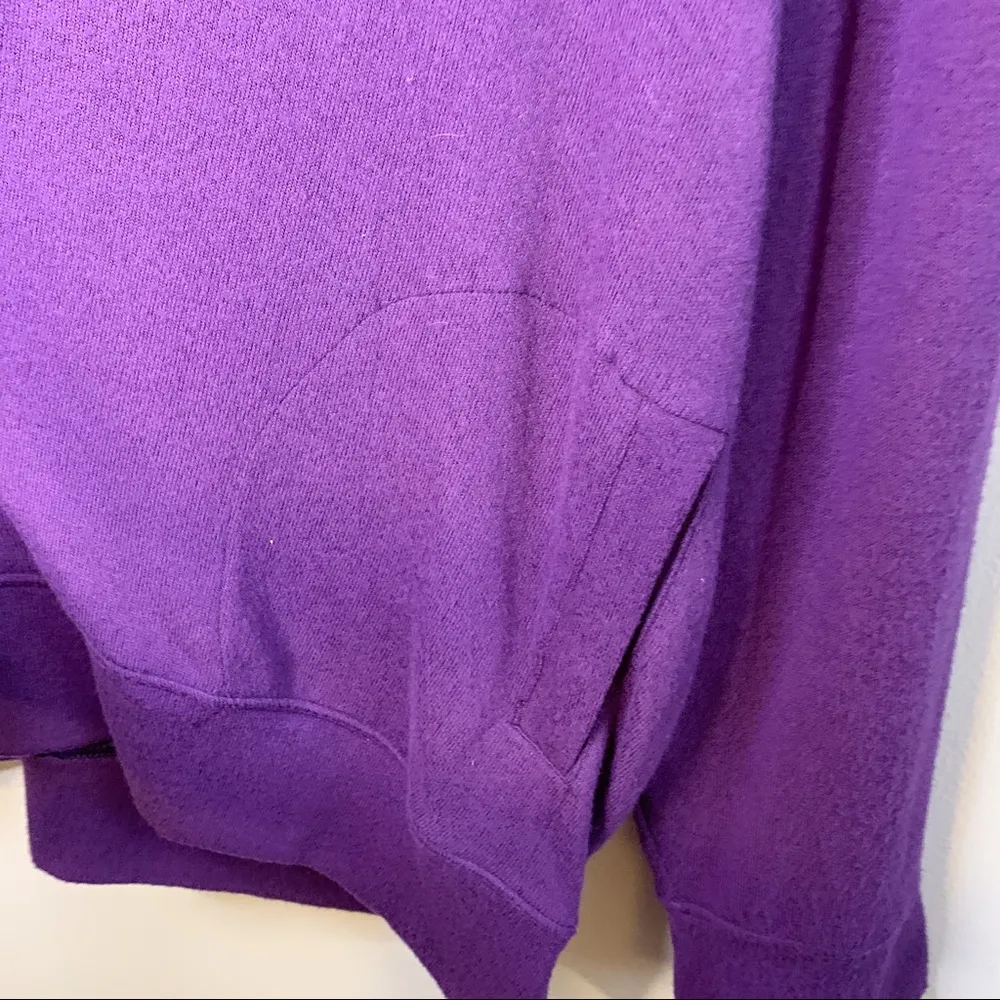 Happy Howlidays Dog Novelty Sweatshirt Purple Size undefined - Image 6