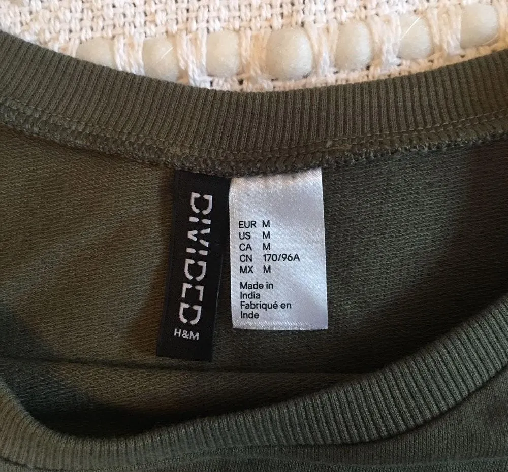 H&M Long Sleeve Crop Top - Image 3