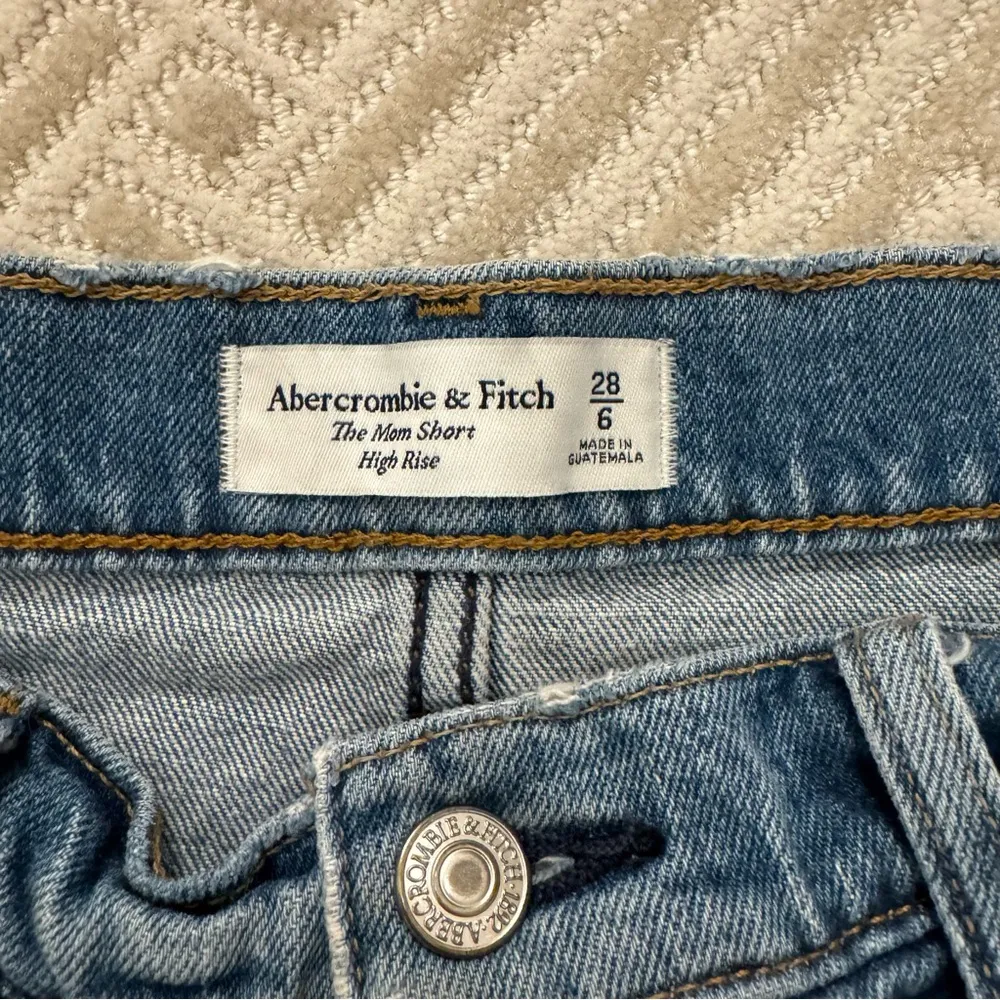 Abercrombie High Rise Distressed Mom Jean Shorts - Image 4