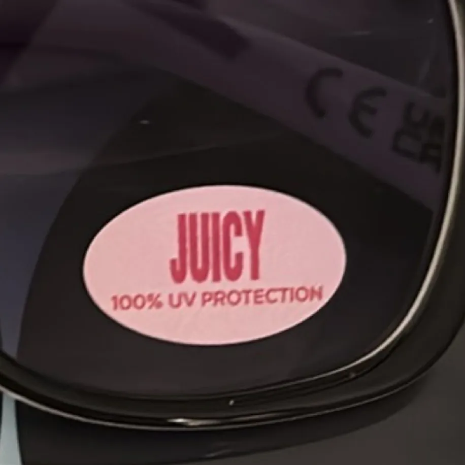 JUICY COUTURE BLACK RETRO WAYFERER SUNGLASSES - Image 9