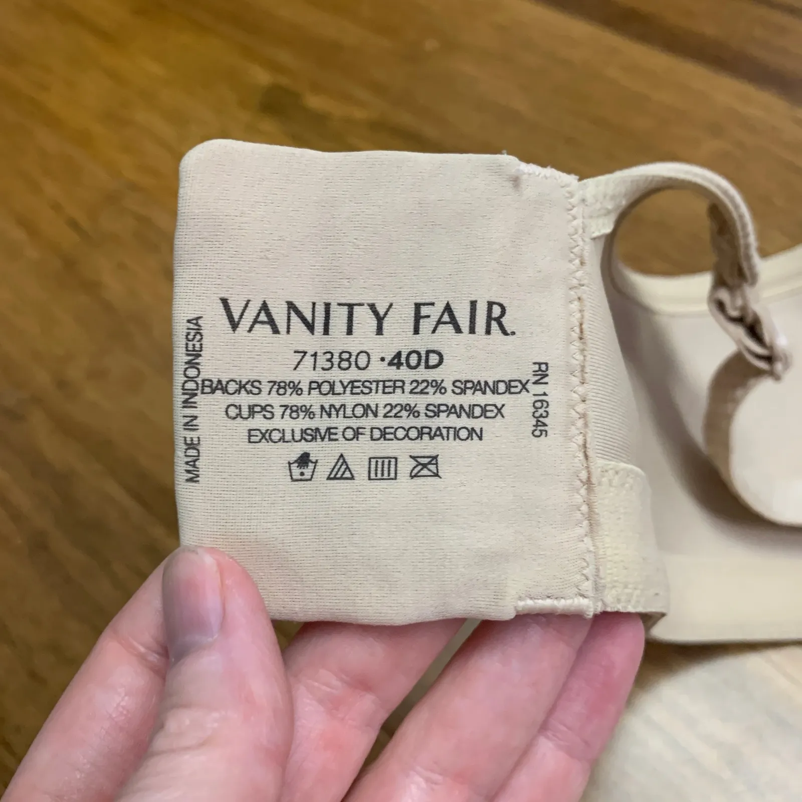 Vanity Fair Smoothing Comfort Wireless Full Coverage Bra 71380 Womens 40D Beige - Image 4