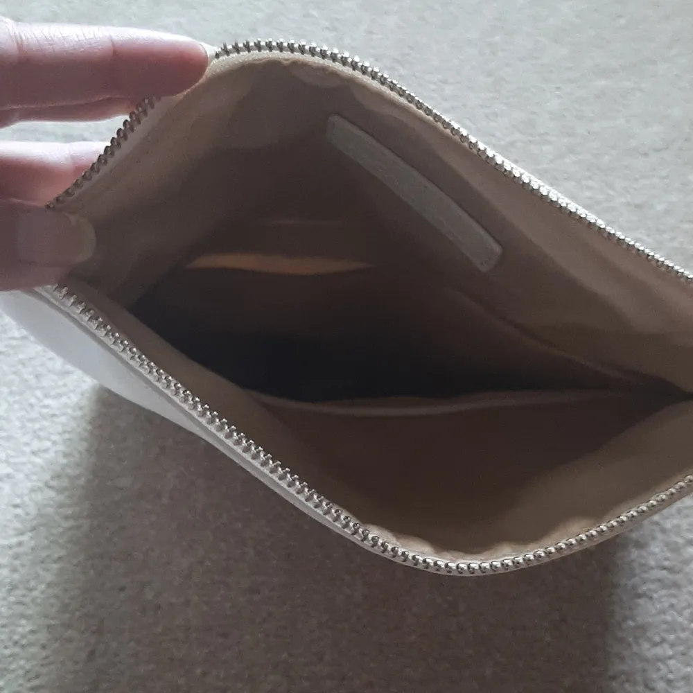 Ladies Clutch Purse - Image 2