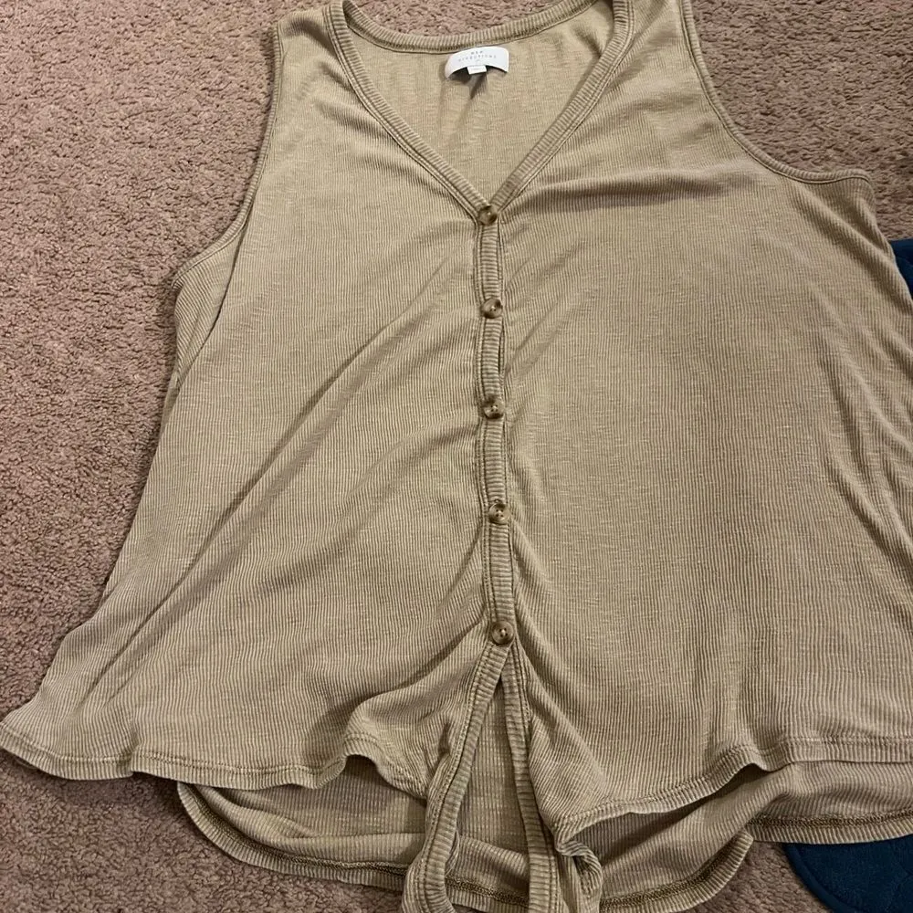 New directions xl blouse Tan - Image 2