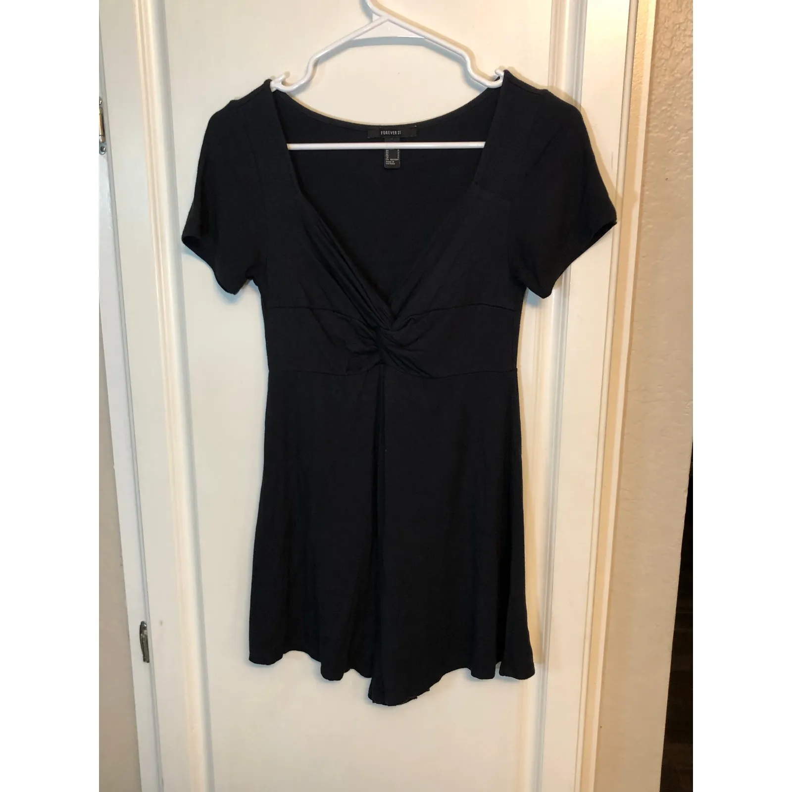 Forever 21 black mini romper size Small - Image 3
