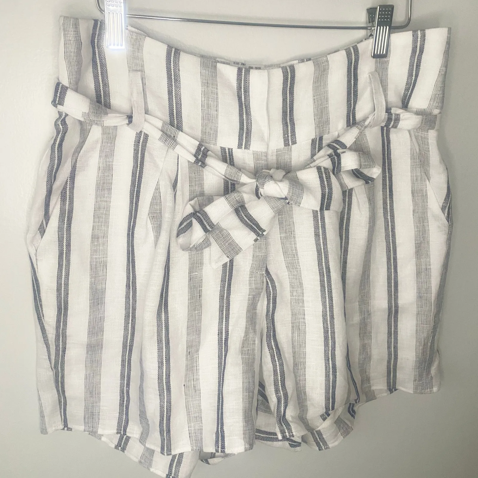 NWT LUCCA Jordyn High‎ Waisted Belted 3” Shorts 100% Linen Size Small - Image 2