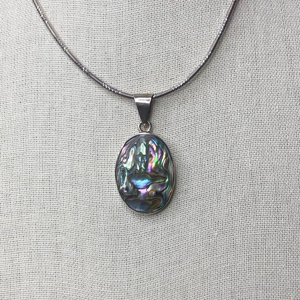 Vintage Oval Abalone Cabochon Pendant On Sterling Silver Snake Chain Necklace Purple - Image 3