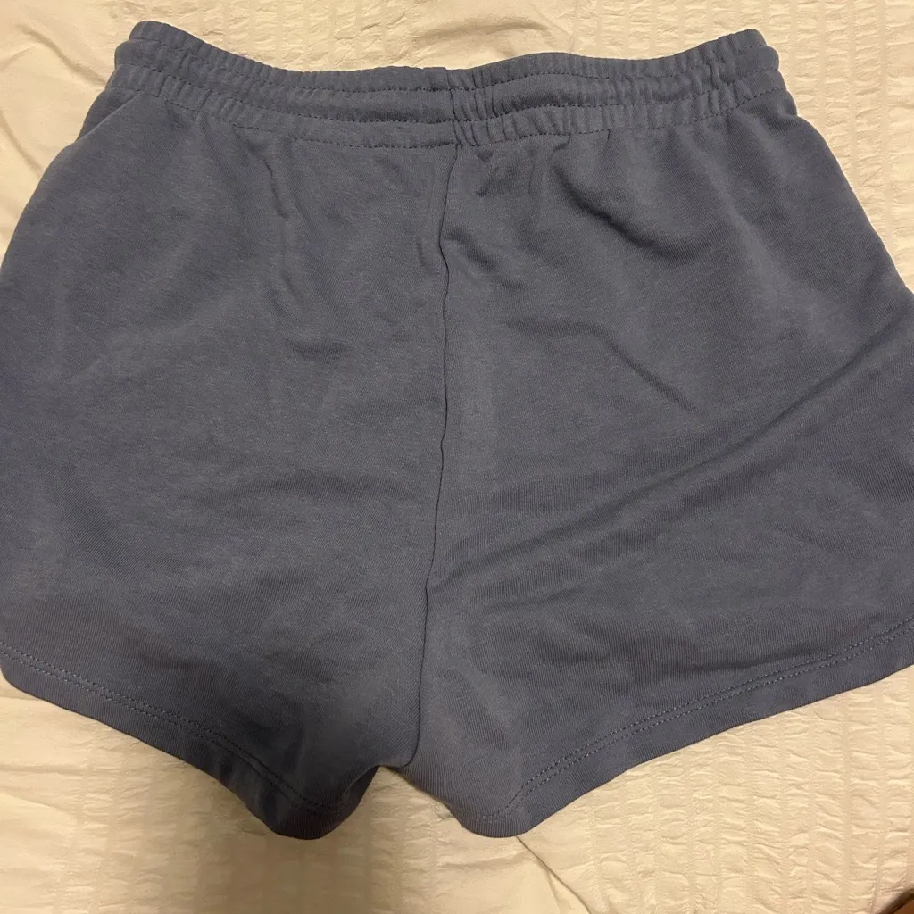 H&M light blue sweat shorts - Image 2