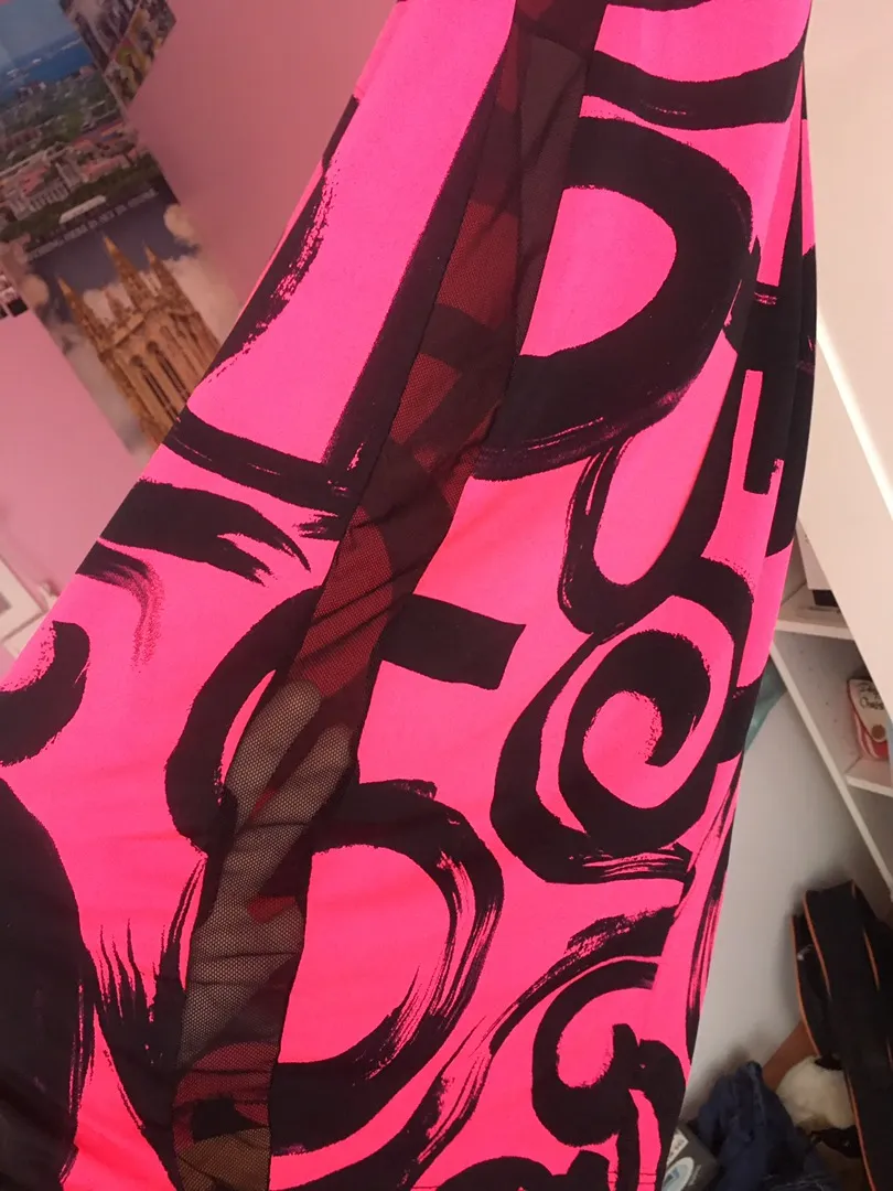 Flamingo Hot Pink Bodycon Dress - Image 4