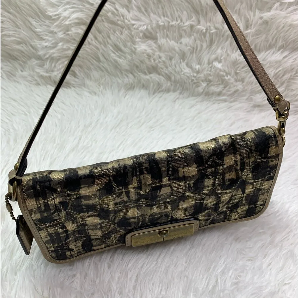 COACH Kristin Mini Purse / Wristlet - Image 6