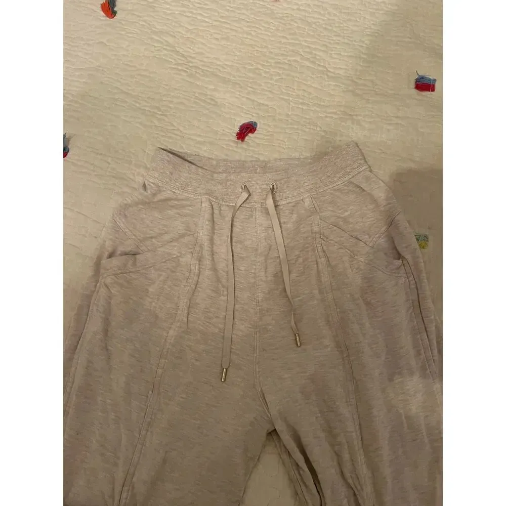 Lululemon Warm Down Jogger Size 4 - Image 2
