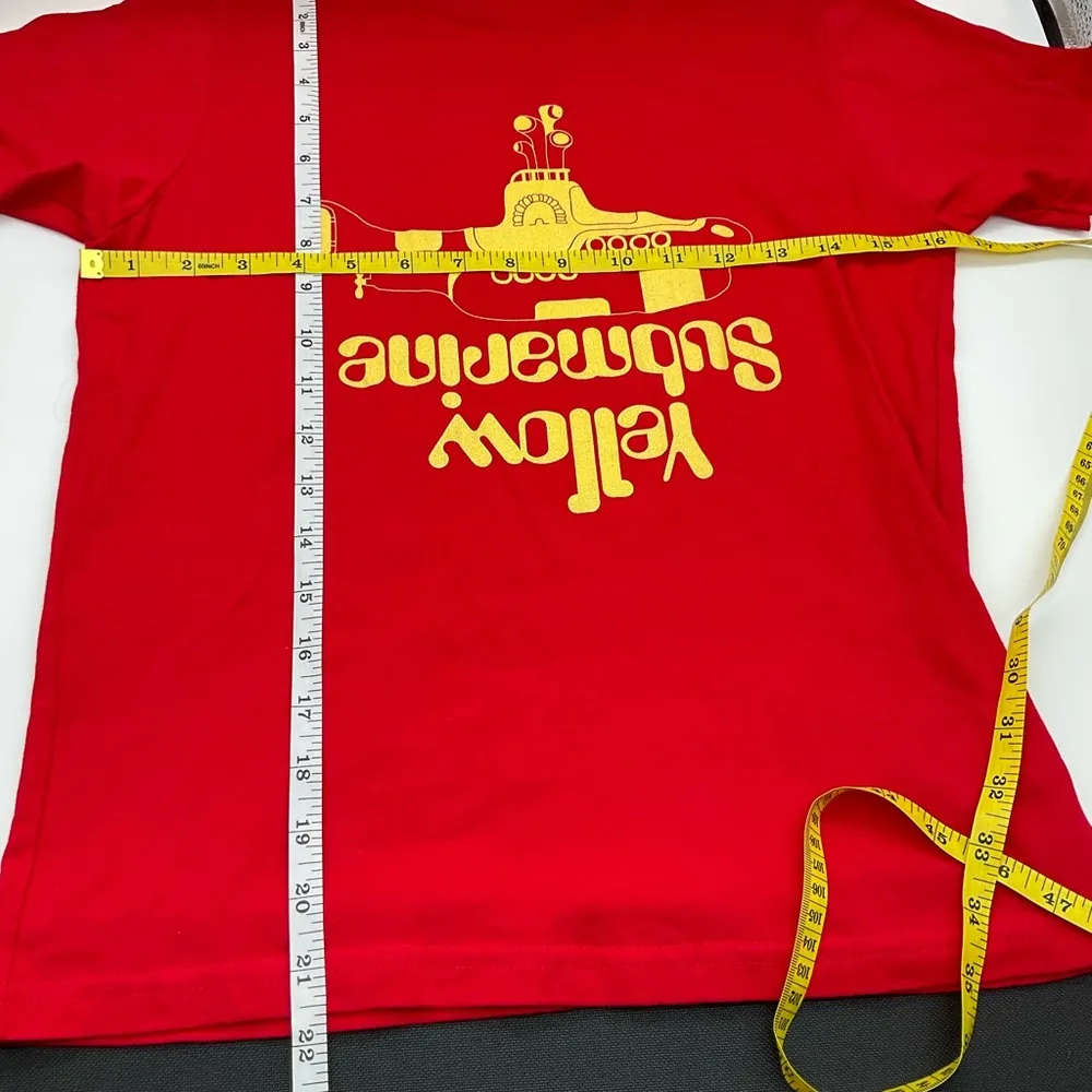 NWOT THE BEATLES YELLOW SUBMARINE T SHIRT Size M - Image 3