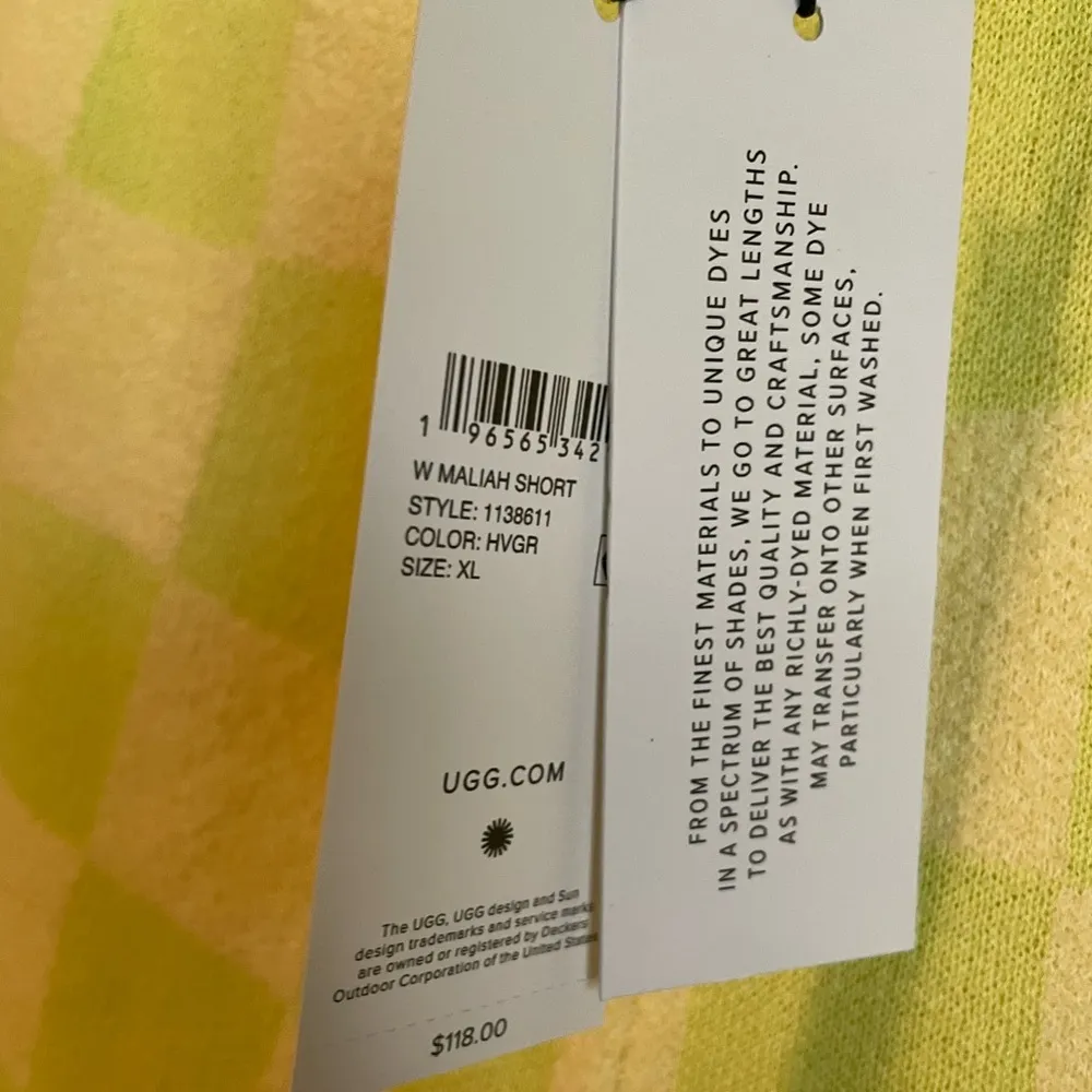 UGG Women’s XL Maliah Knit Shorts NWT $118 green/yellow - Image 5