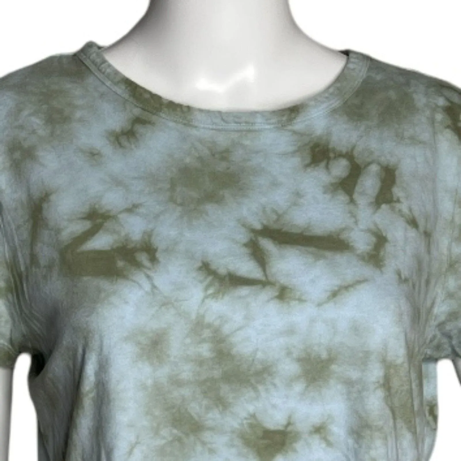 Elizabeth and James Shirt Womens Medium‎ Blue Green Tie Dye Short Sleeve Tee - Image 4