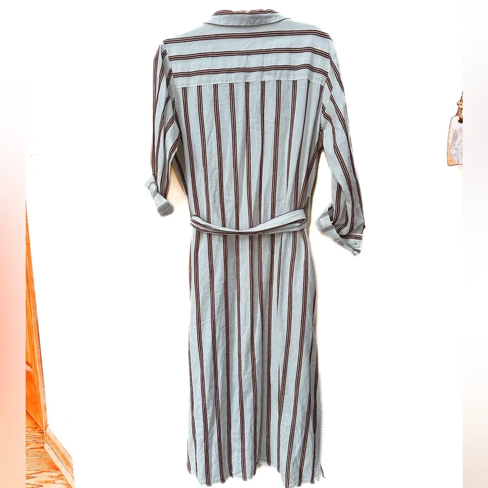 Velvet Heart Joselle, Long, Tab Sleeve, Button Down Dress, Linen blend, belted. - Image 4