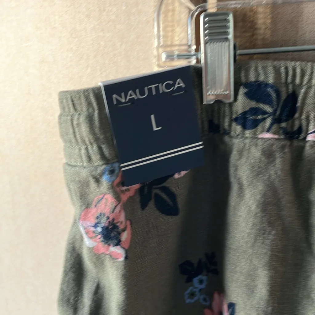 FINAL MARKDOWN Nautica Floral Print Olive Green Shorts large nwt - Image 8