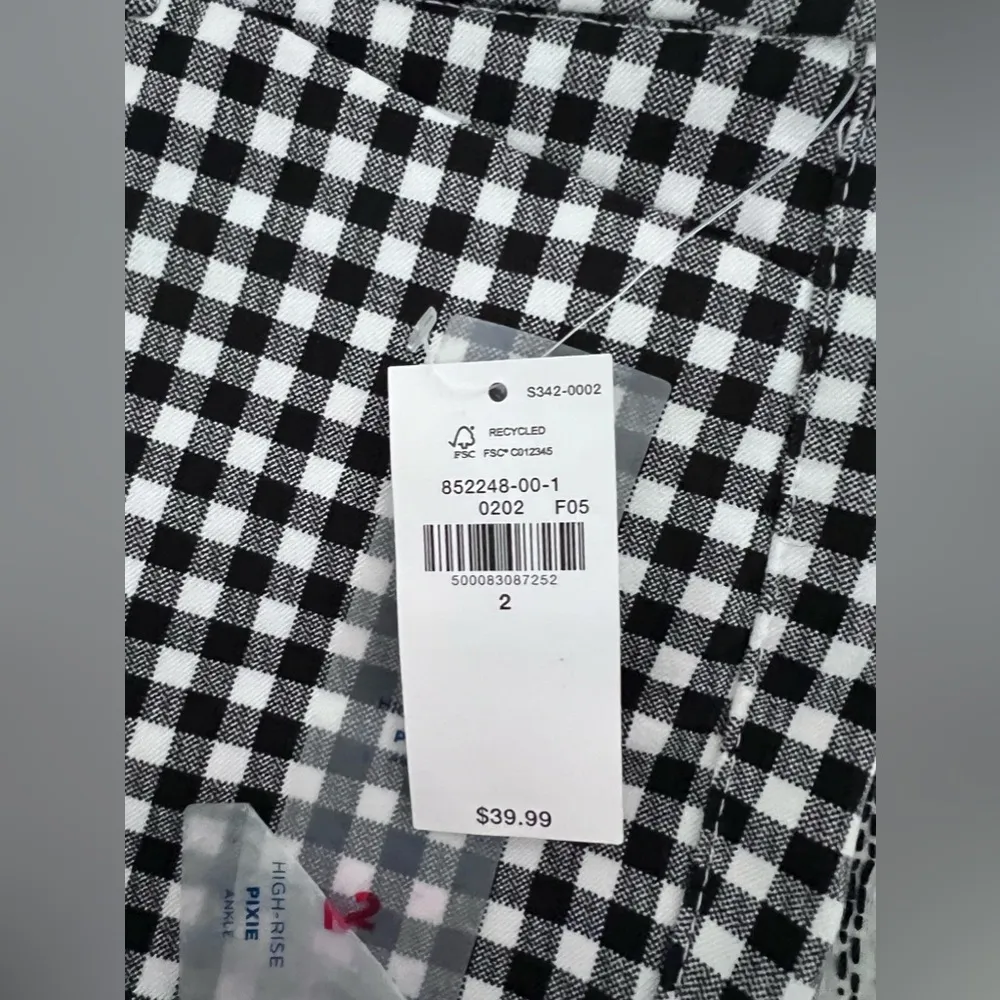 Old Navy High-Waisted Gingham Pixie Ankle Pants ✨NWT✨ - Image 5