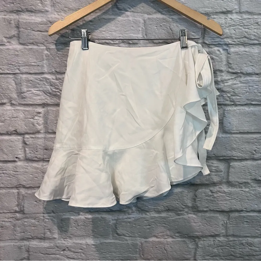 Cinq a Sept Luella Women’s 0 White Ruffle Wrap Skort Skirt - Image 4