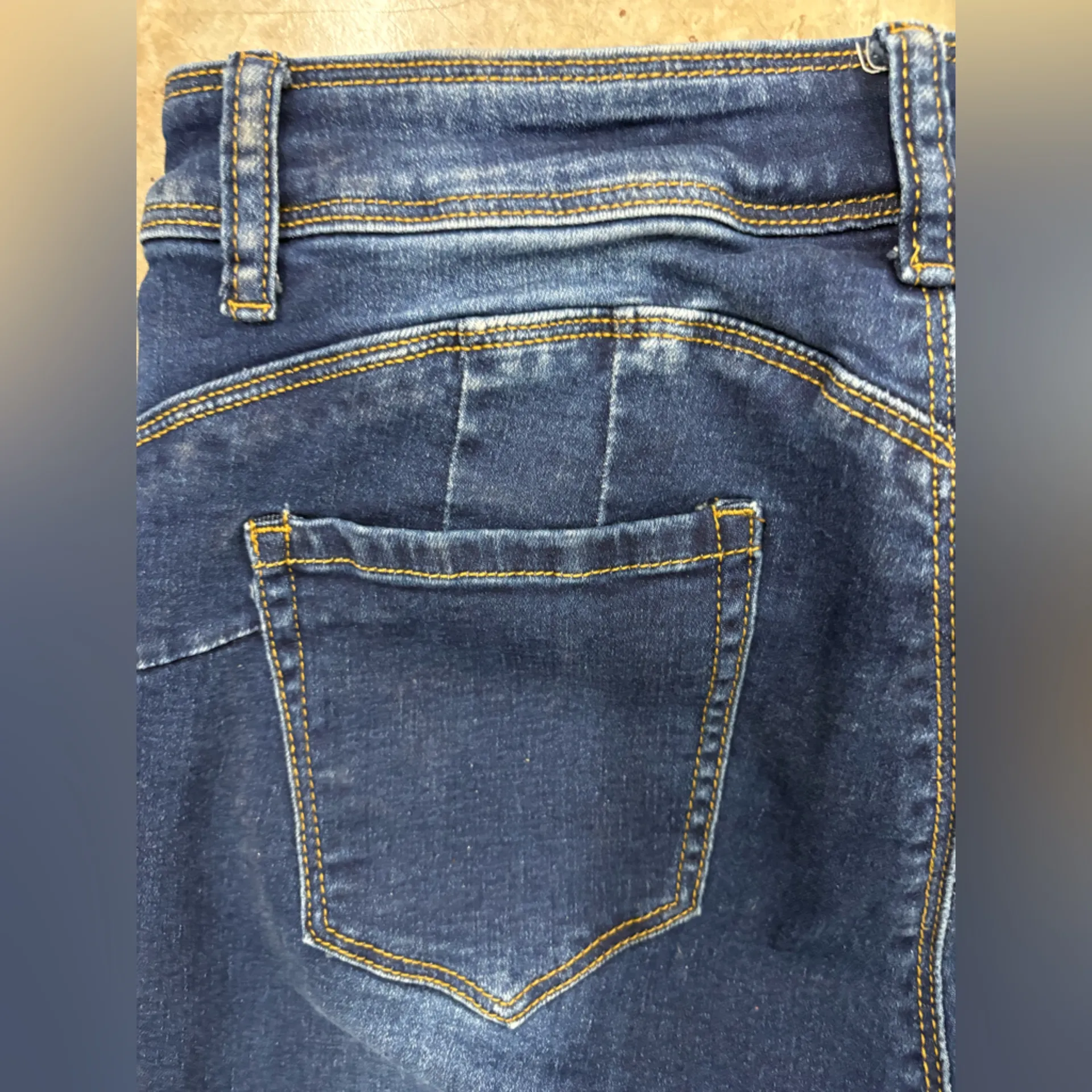 Classic Blue Emme JordanWomen's Jeans 9 - Image 3