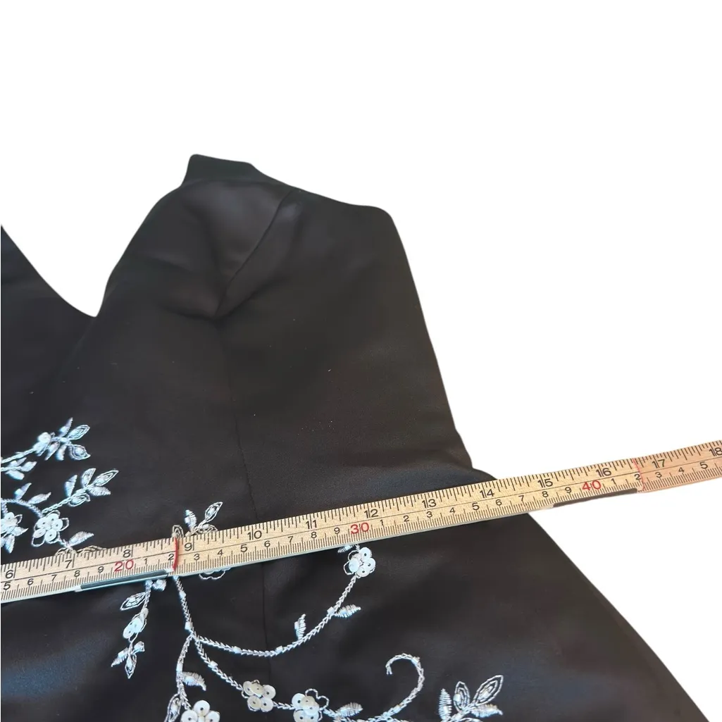 David’s Bridal Black Satin Halter Gown Floral Embroidery Size 6 Vintage Formal - Image 14