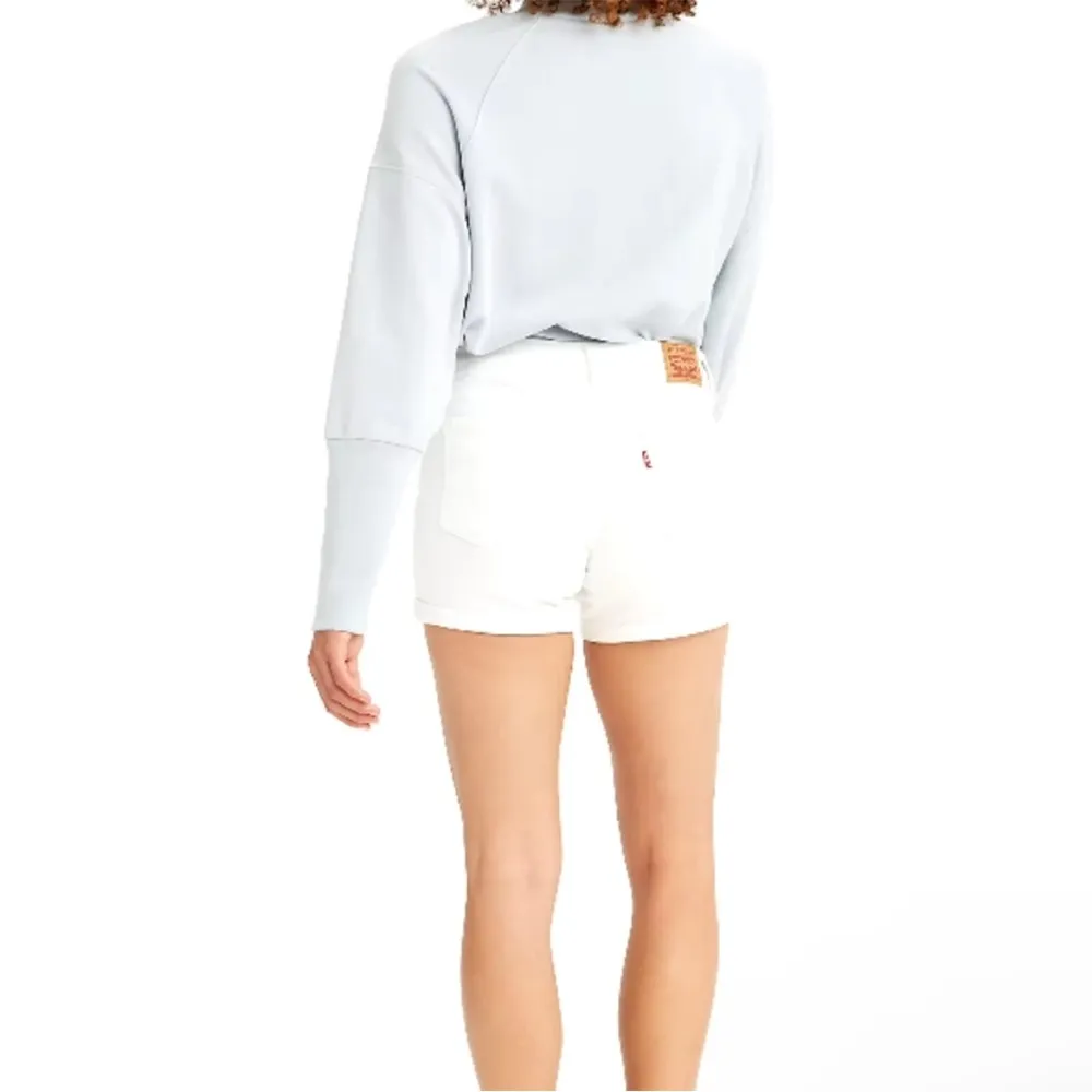 Levi’s | Mid Length White Denim Shorts | womens 28 - Image 3