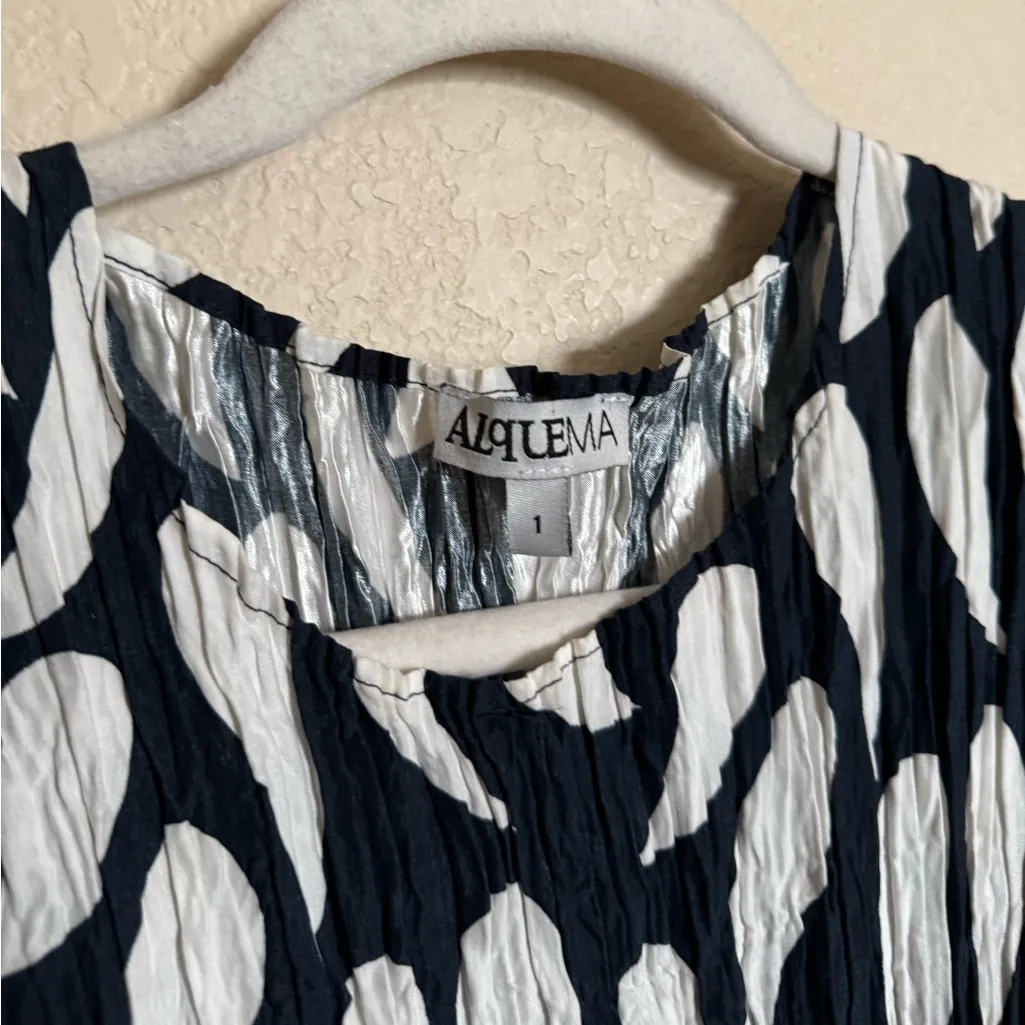 Alquema Crinkle Dress witg front pockets in ink‎ white droplet Sz 1 black Size M - Image 8