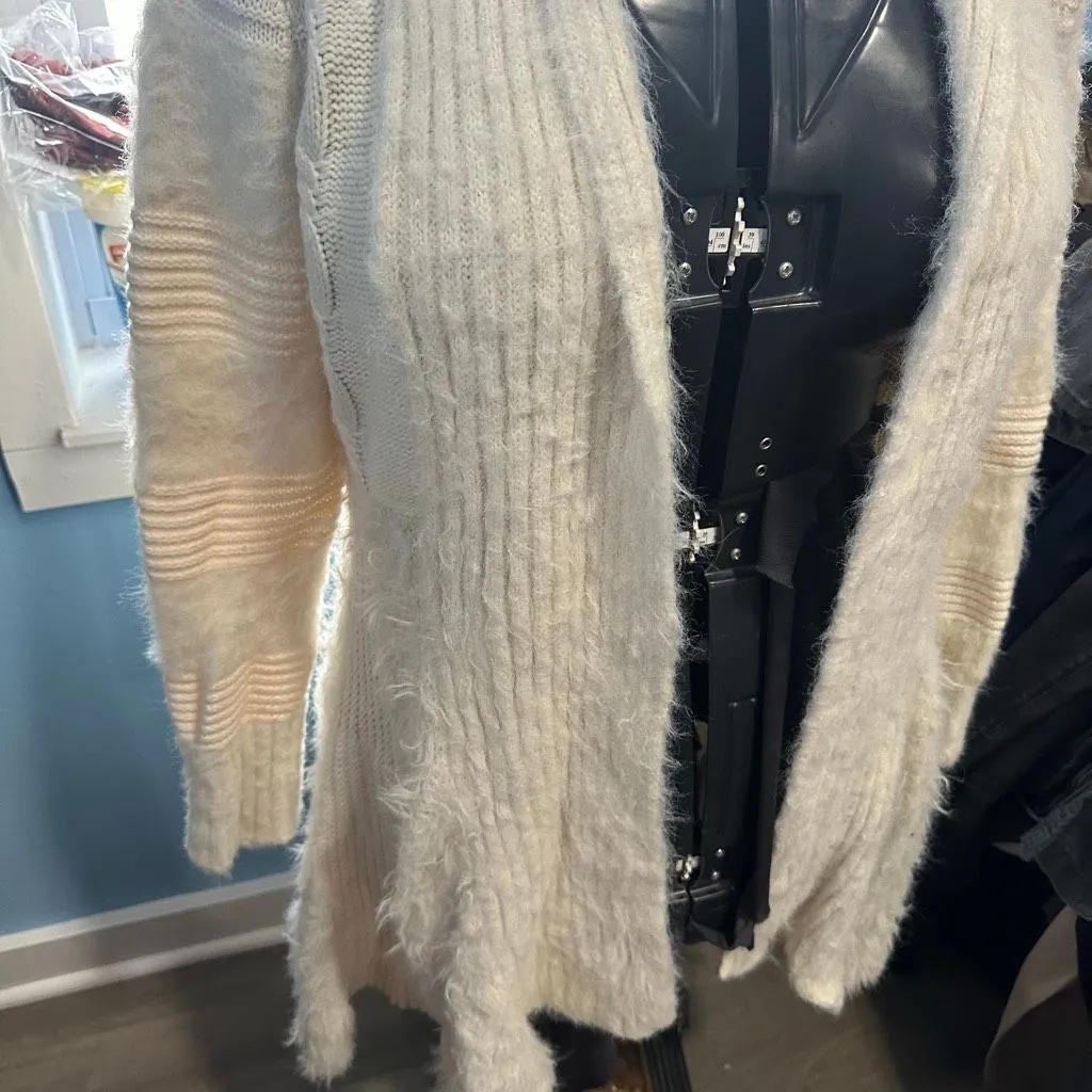 Molly Bracken luxe cream diamond pattern S/M cardigan sweater - Image 2