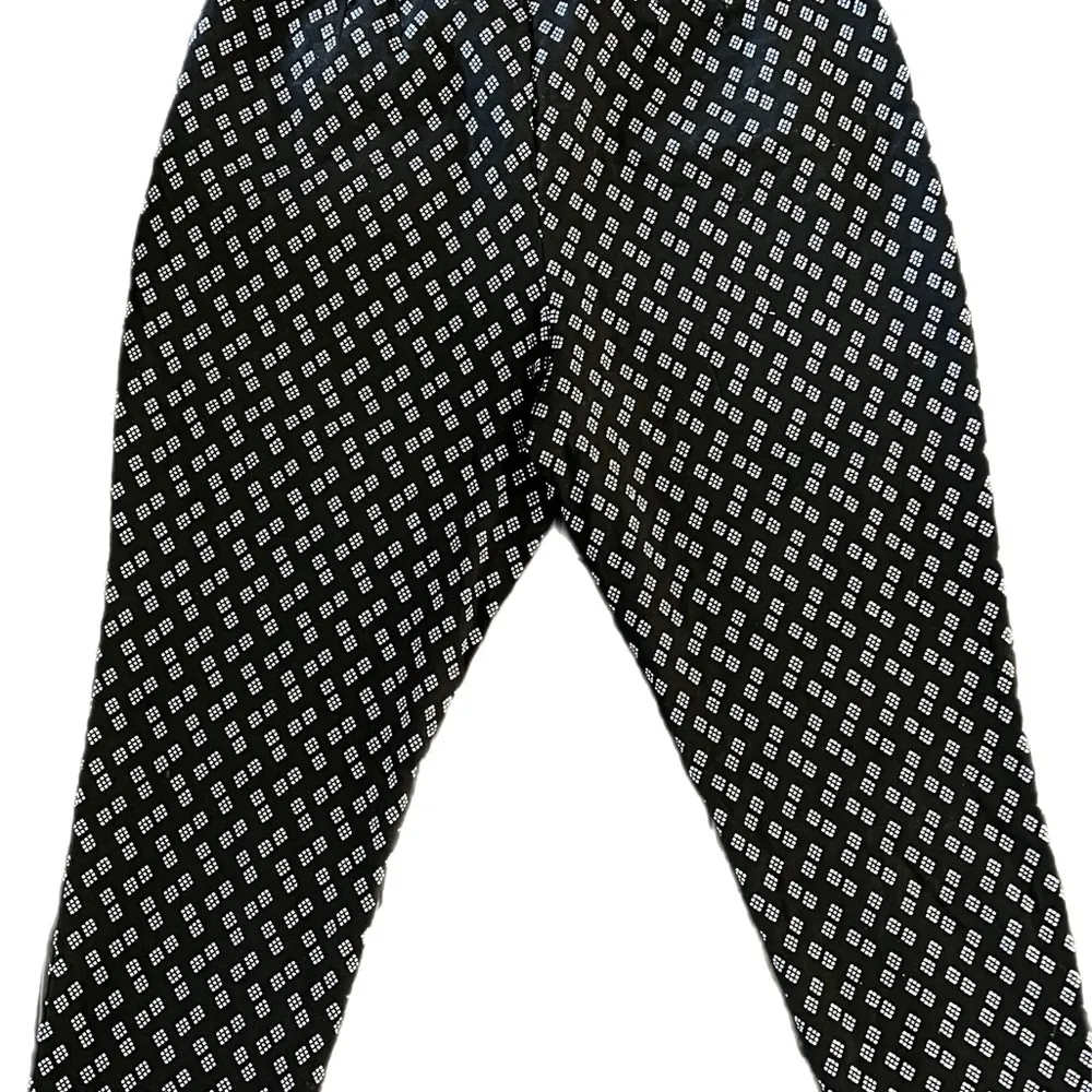 (3 for $25) Cato Black pattern Dress Trouser Capris - Image 2
