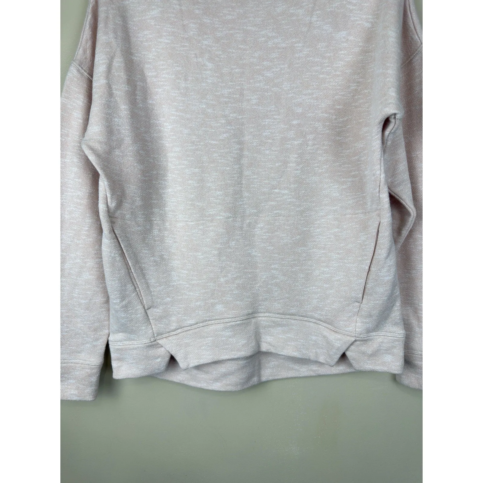 Duluth Women’s Pink Mock Neck Pullover Sweatshirt XS Kangaroo Pocket Cozy - Image 3