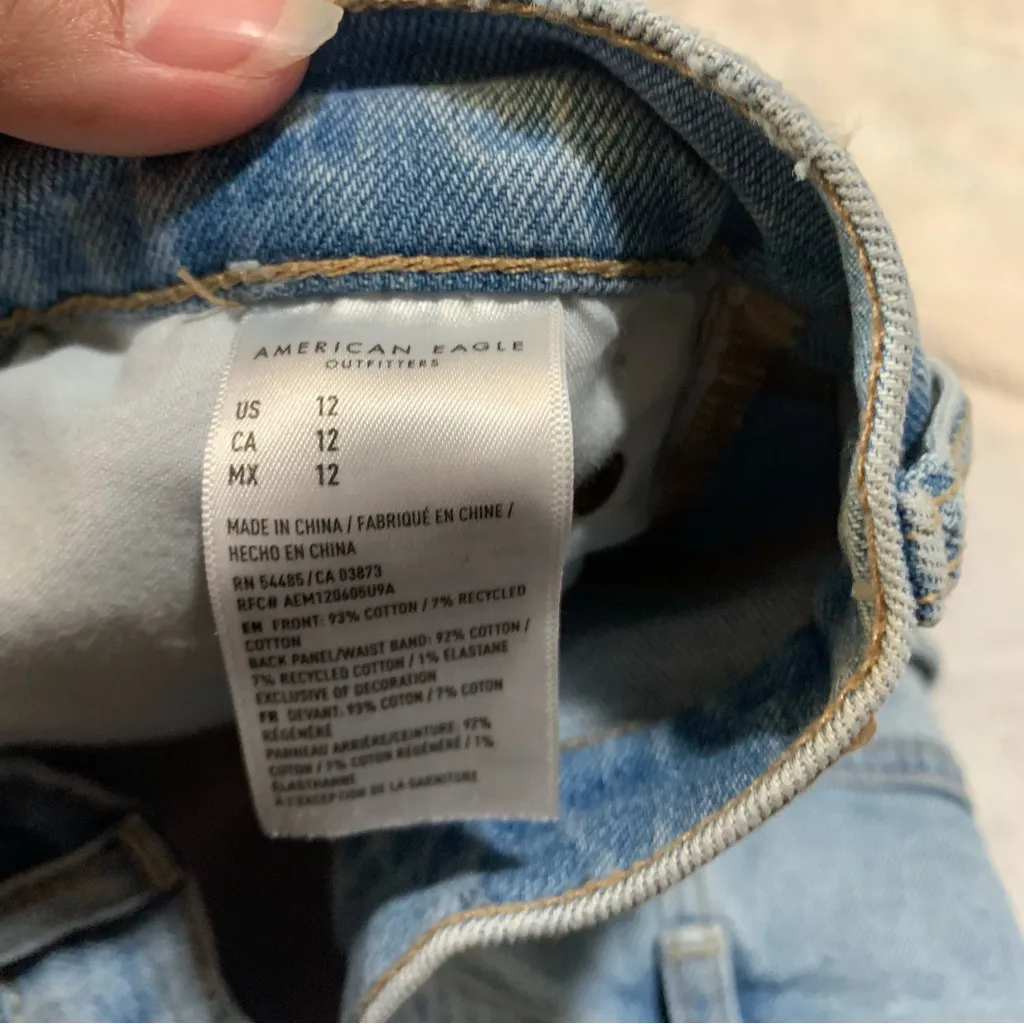 American Eagle Outfitters women's size 12 L Light Blue Distressed Jean Shorts - Image 4