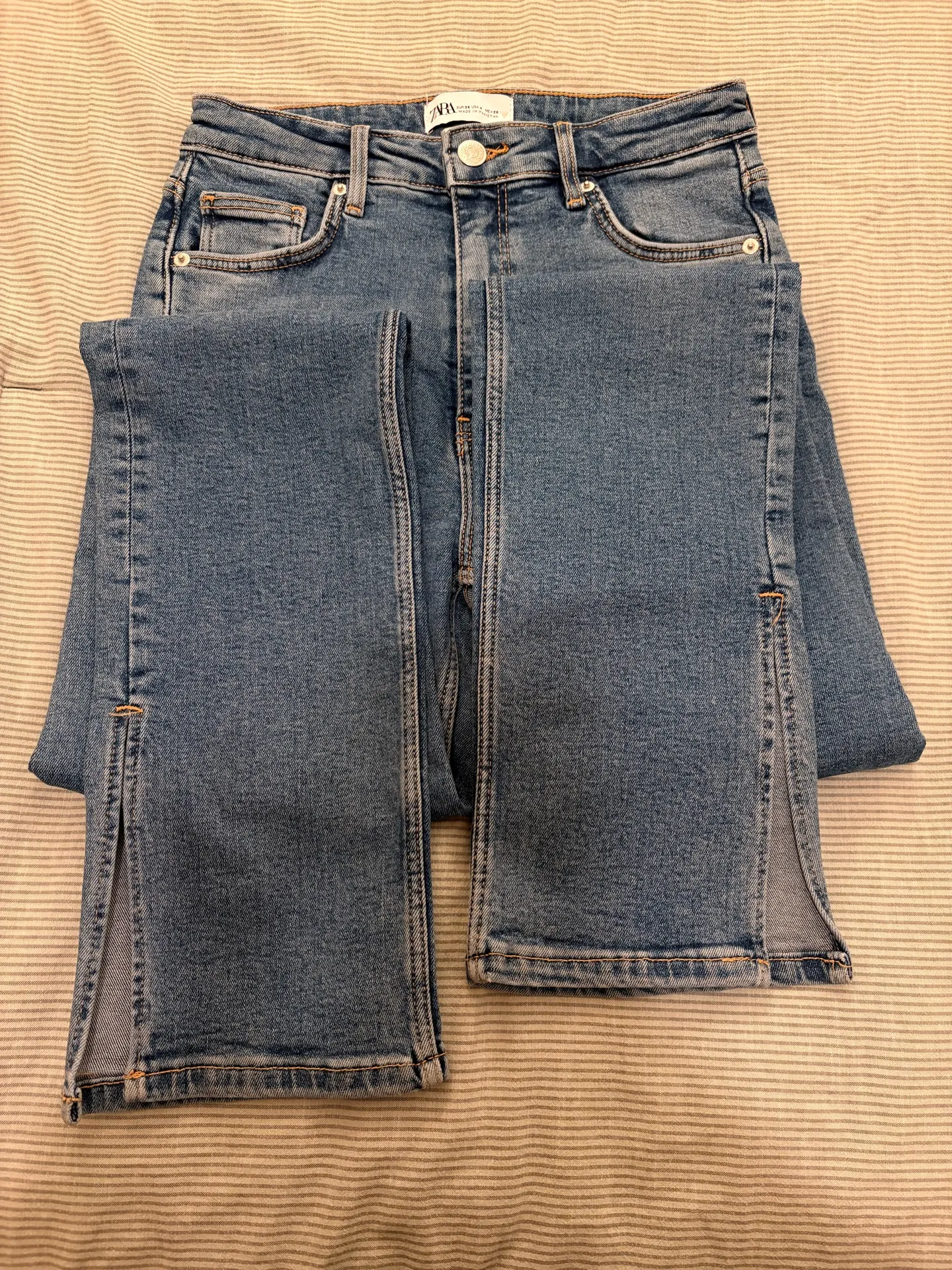 ZARA High-Rise Slim Jeans Split Hem Flare - Image 5