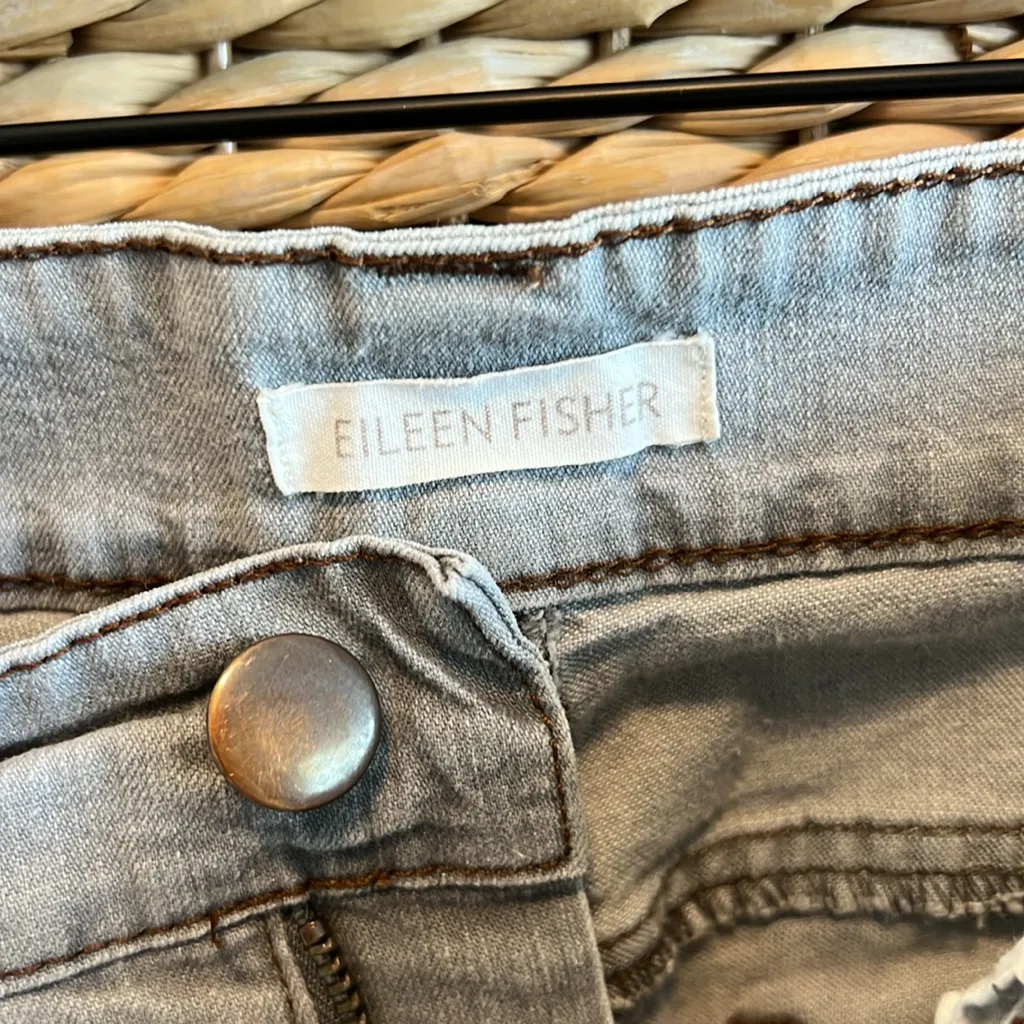 Eileen Fisher Mid-Rise Gray Capri Summer Lightweight Jeans, 4 - Image 7