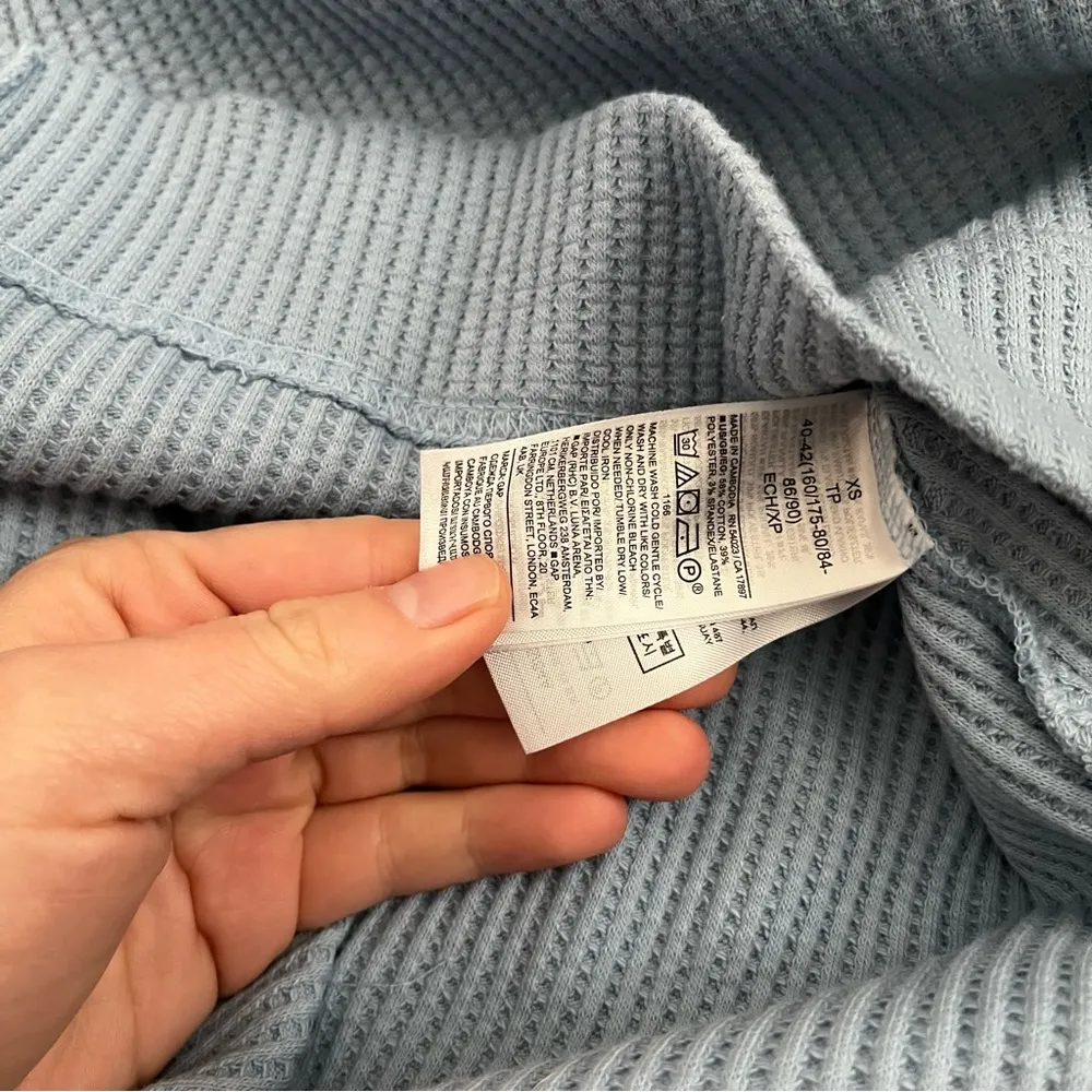 The Gap light blue turtleneck long sleeve size XS - Image 3