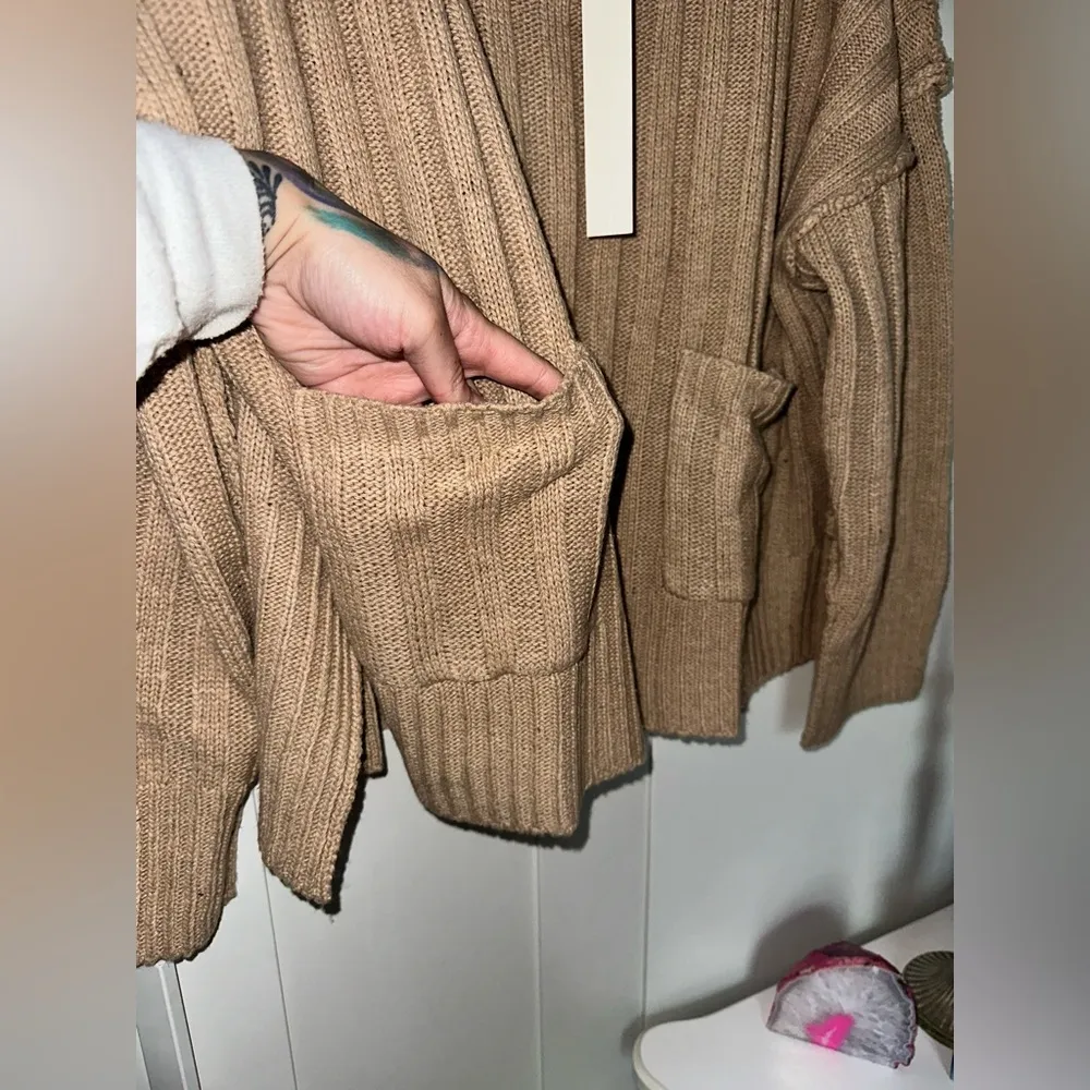 NWT Polly  Pullover Pocket Sweater In Wheat - Image 7