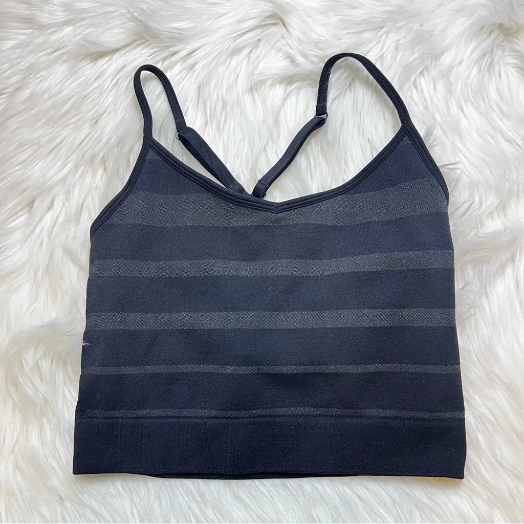 The North Face Renegade Longline Sports Bra. Size Small. - Image 3