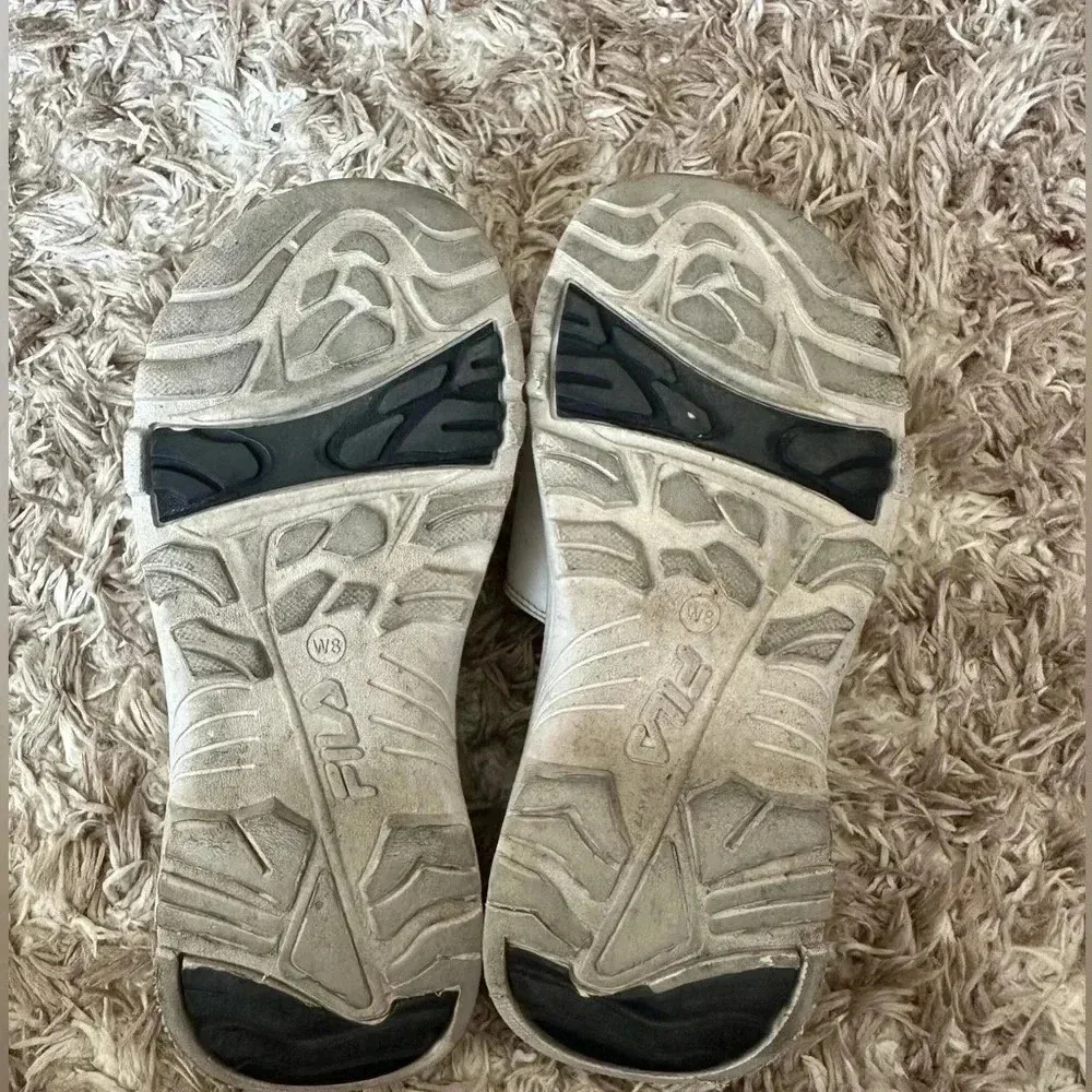 Fila women’s size 8 sandals - Image 2
