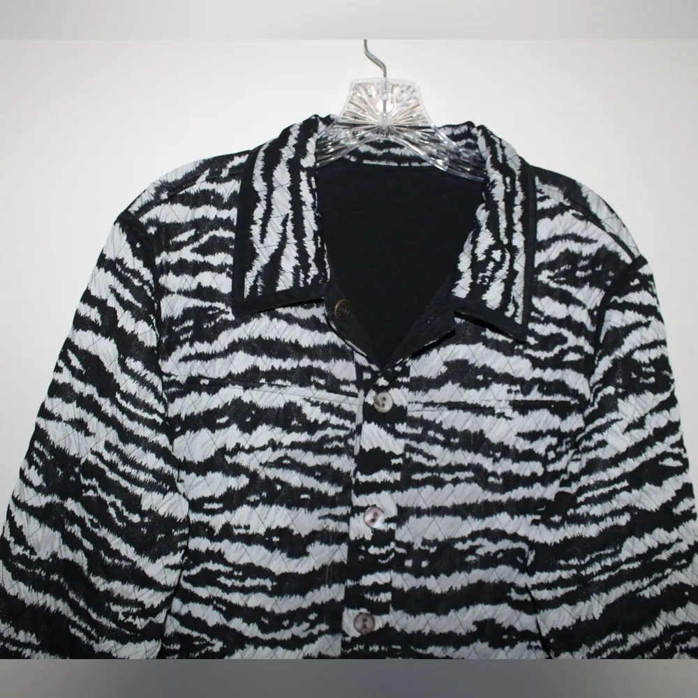 KOOS Of Course Reversible Zebra Print Quilted Jacket Black Size L - Image 3