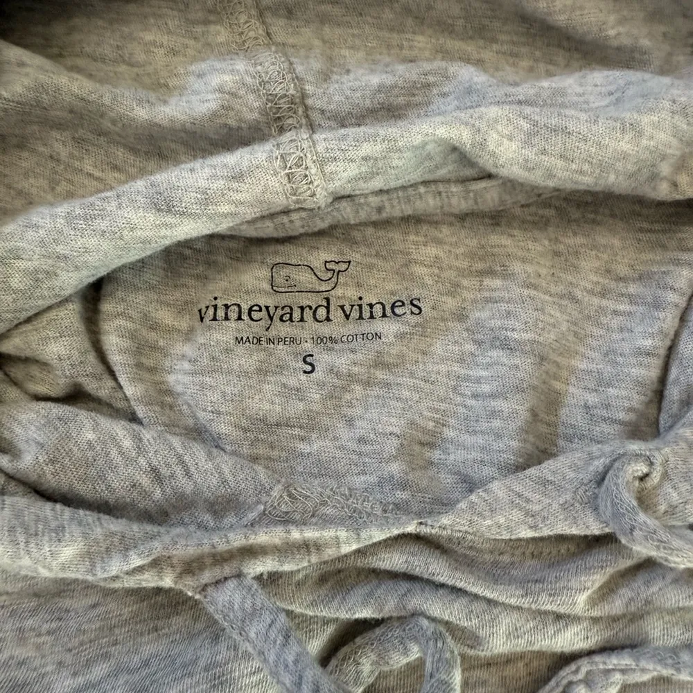 Vineyard Vines Gray Long Sleeve T Hoodie Women’s Small - Image 3
