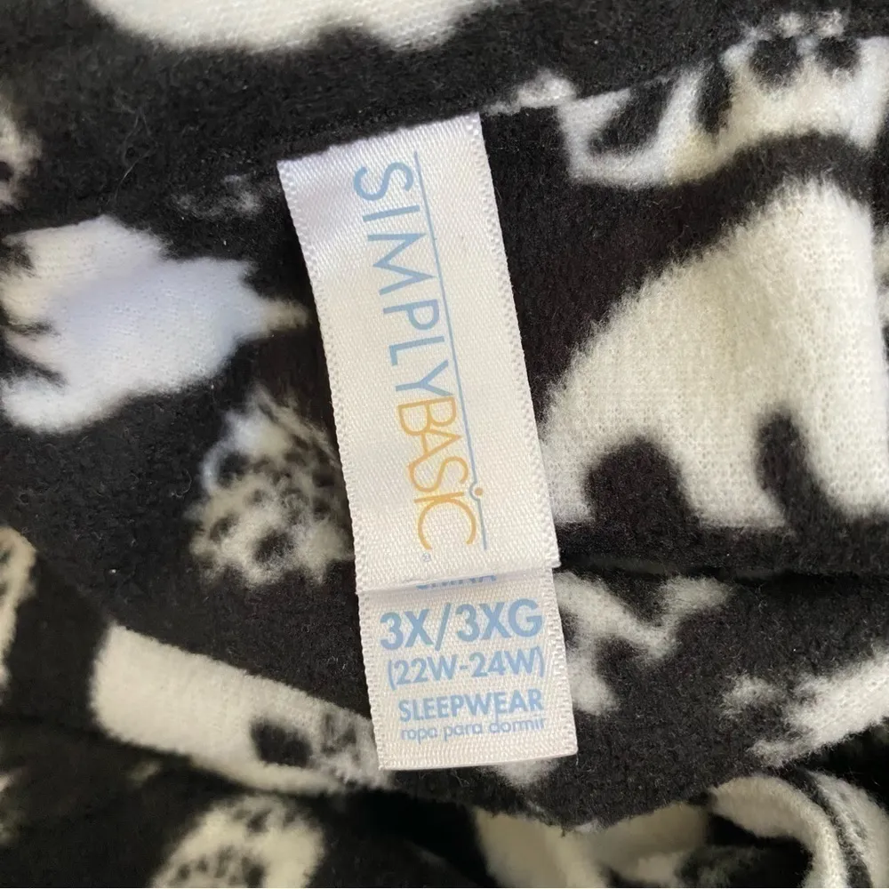 Simply Basic Winter Fleece Long Sleeve Button Down Pajama Top Black Combo 3X - Image 3